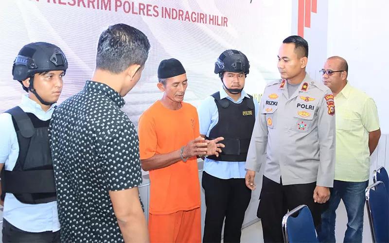 Dendam Lama, Mantan Kades Bacok Adik Ipar di Inhil
